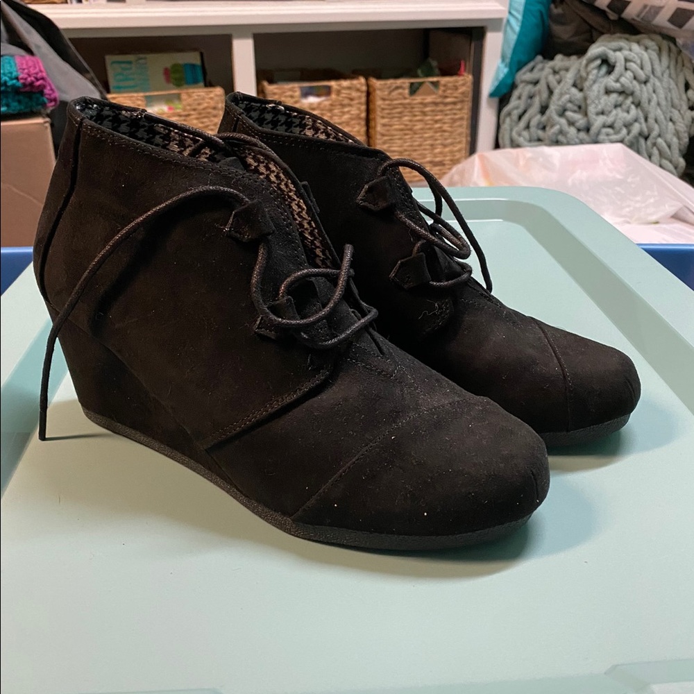 Black booties Brand new